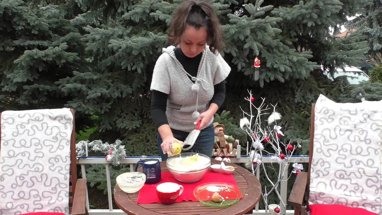Használati videó a Bake'n'Roll kürtőskalács sütőhöz