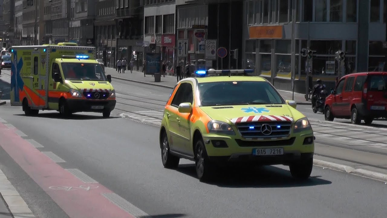 Prague ZZSHMP Doctor car, Ambulance & Policie responding
