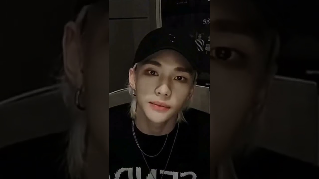 Try to hold eye contact with Hyunjin for 10 seconds 👀💕😍💖 #hyunjin #eyecontact #handsome