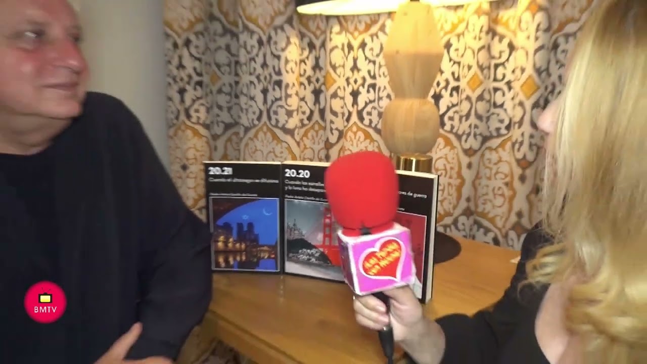 Entrevista de Helena Olaya al Escritor y Periodista Pedro Arteta Castillo de Eunate en la presentaci