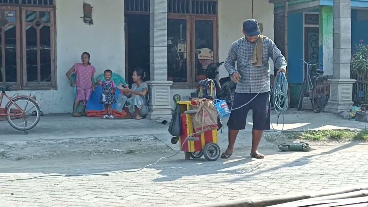 Ketek Ogleng, 03 Mei 2025
