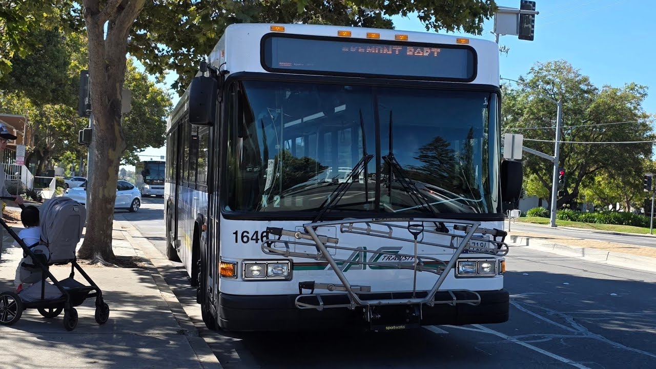 AC Transit 2022 Gillig Low Floor 40' #1646