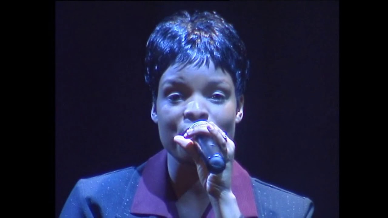 Gare Gare -  Shingisai Suluma Featuring Isabel Pfidze