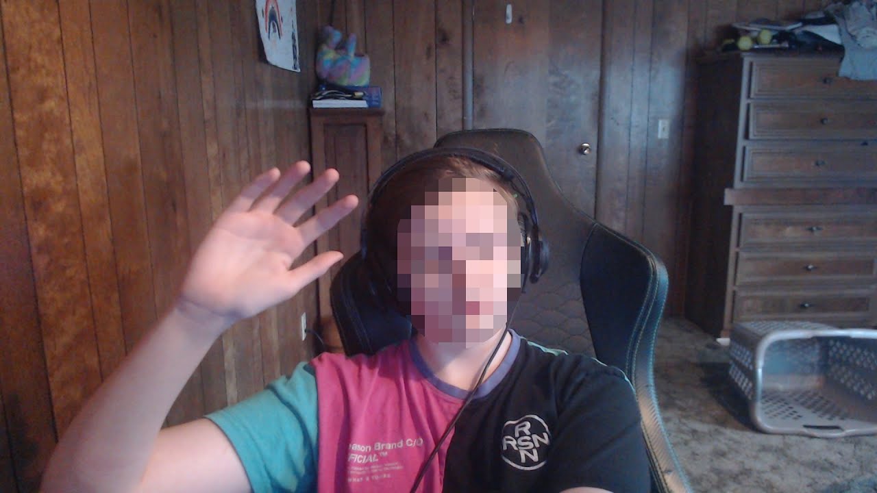 Face Reveal in This Video, But Let's play slither.io