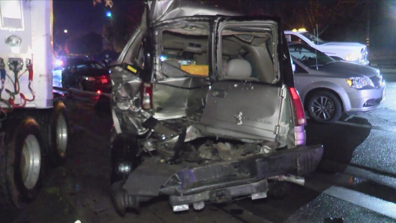 Big rig tractor trailer takes out six cars, fire hydrant, light pole, and apartment unit