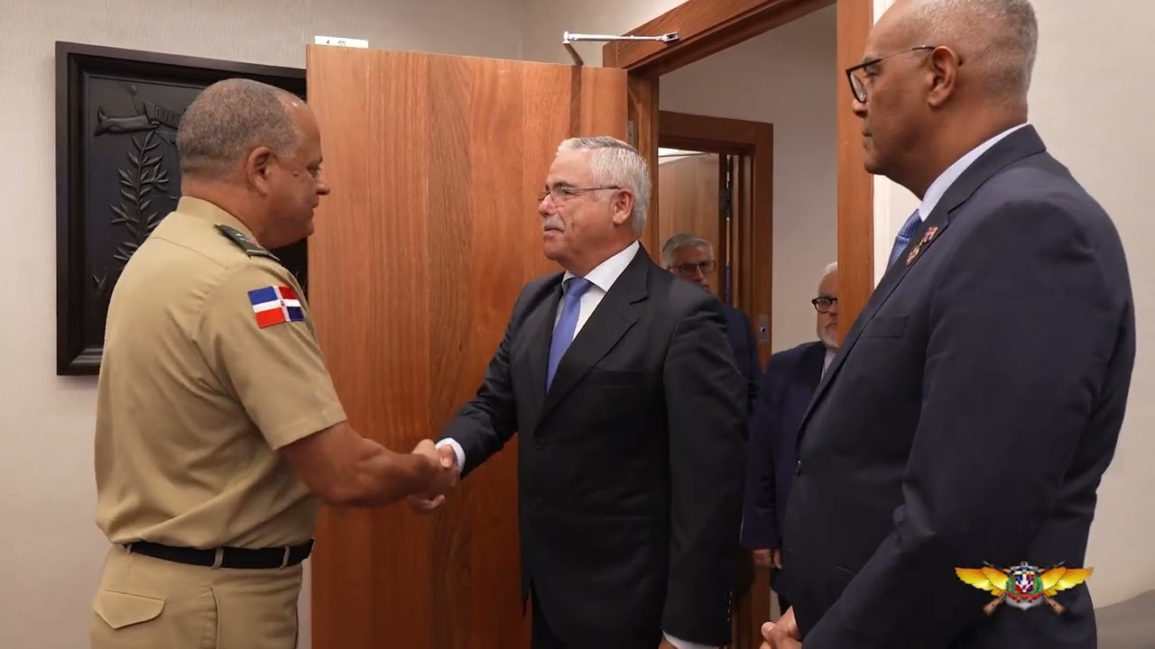 Ministro de Defensa recibe a delegación del Congreso Internacional de Veteranos
