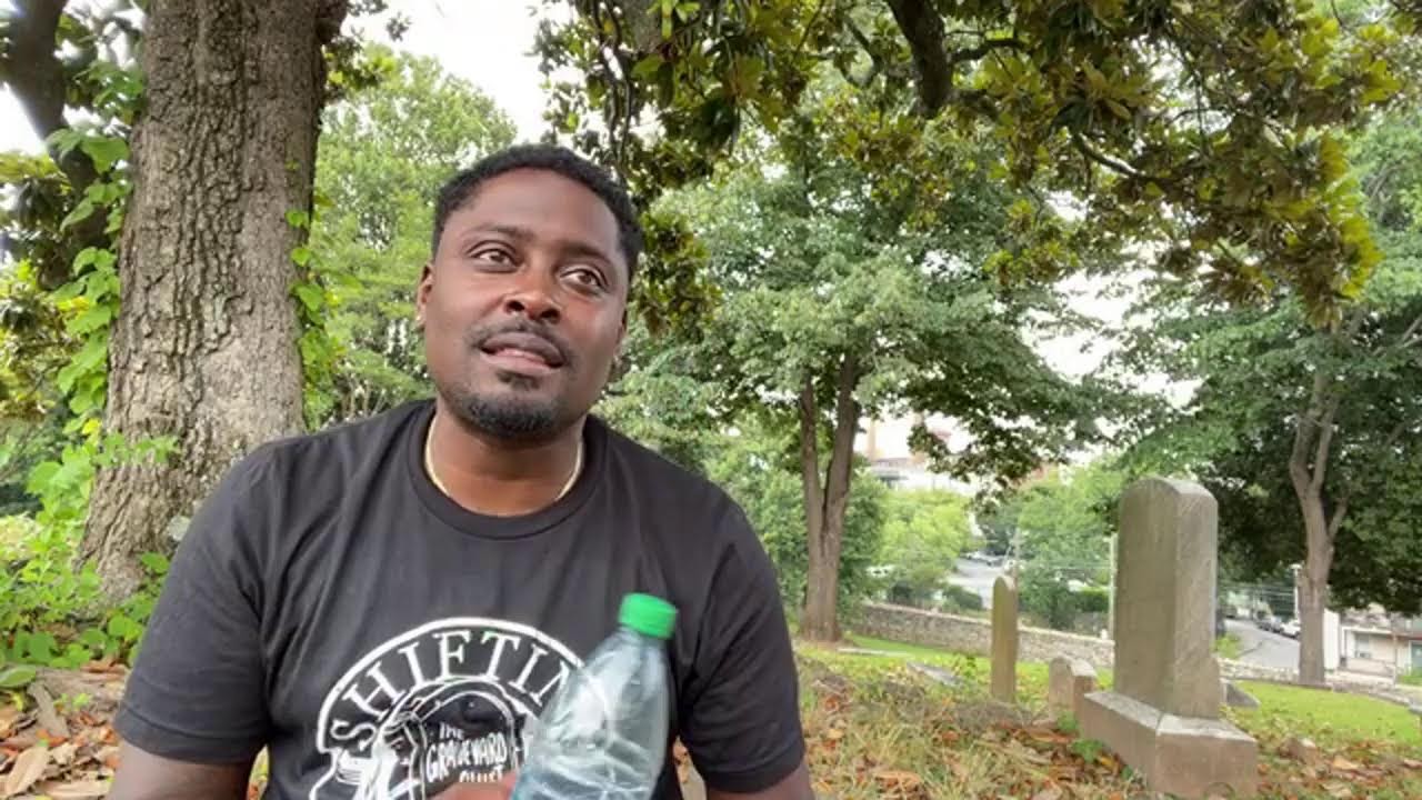 Live From Oakland Cemetery!