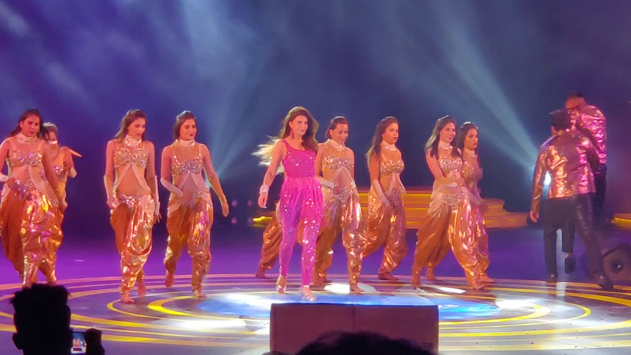 jacqueline fernandez Flipstar event Performance 2019