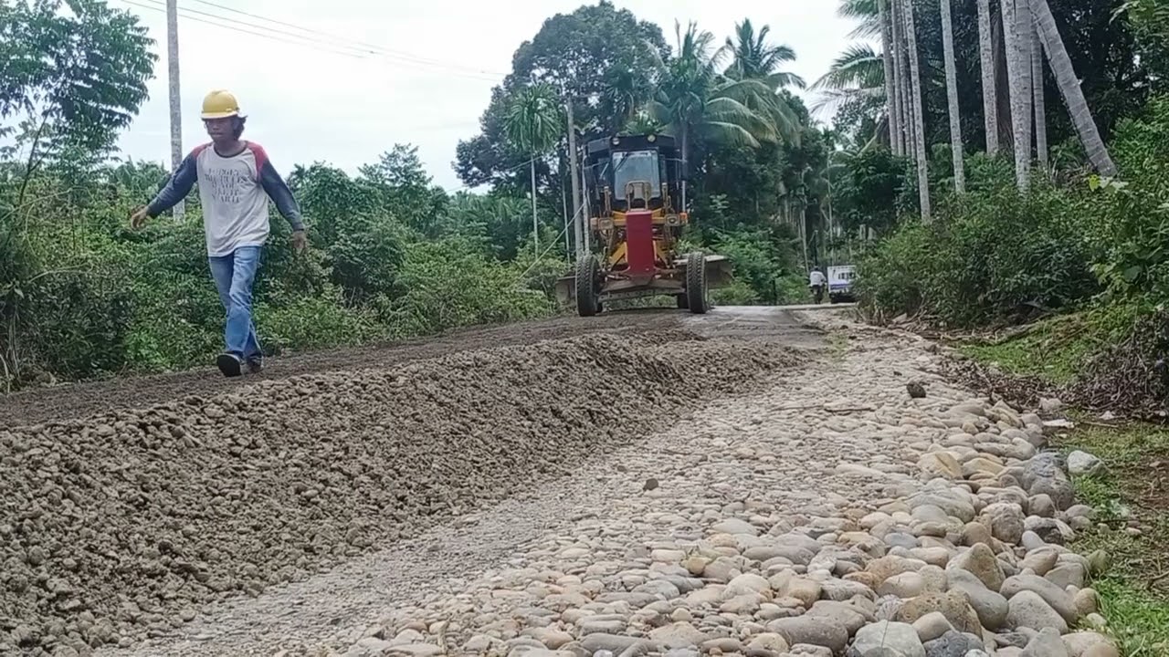 CARA HAMPAR BASE A UNTUK PENGASPALAN JALAN