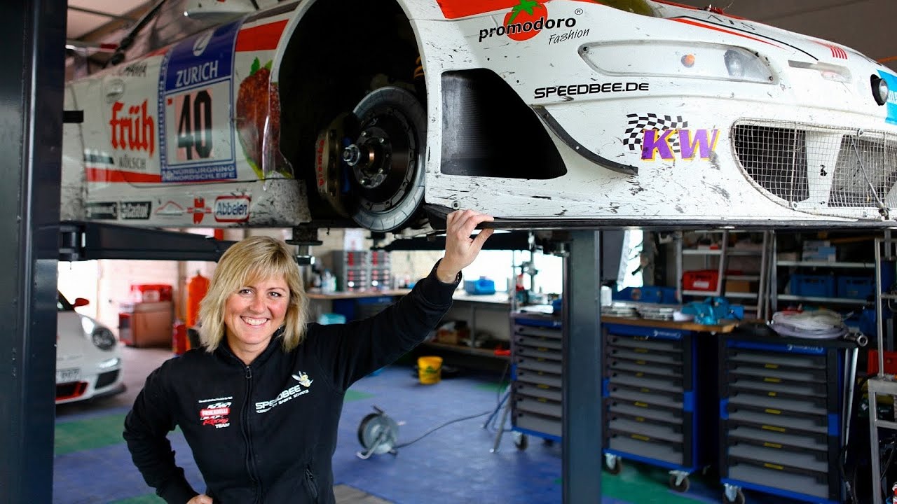 Zu Gast bei Nürburgring-Königin Sabine Schmitz - Teil 3 | Motorvision