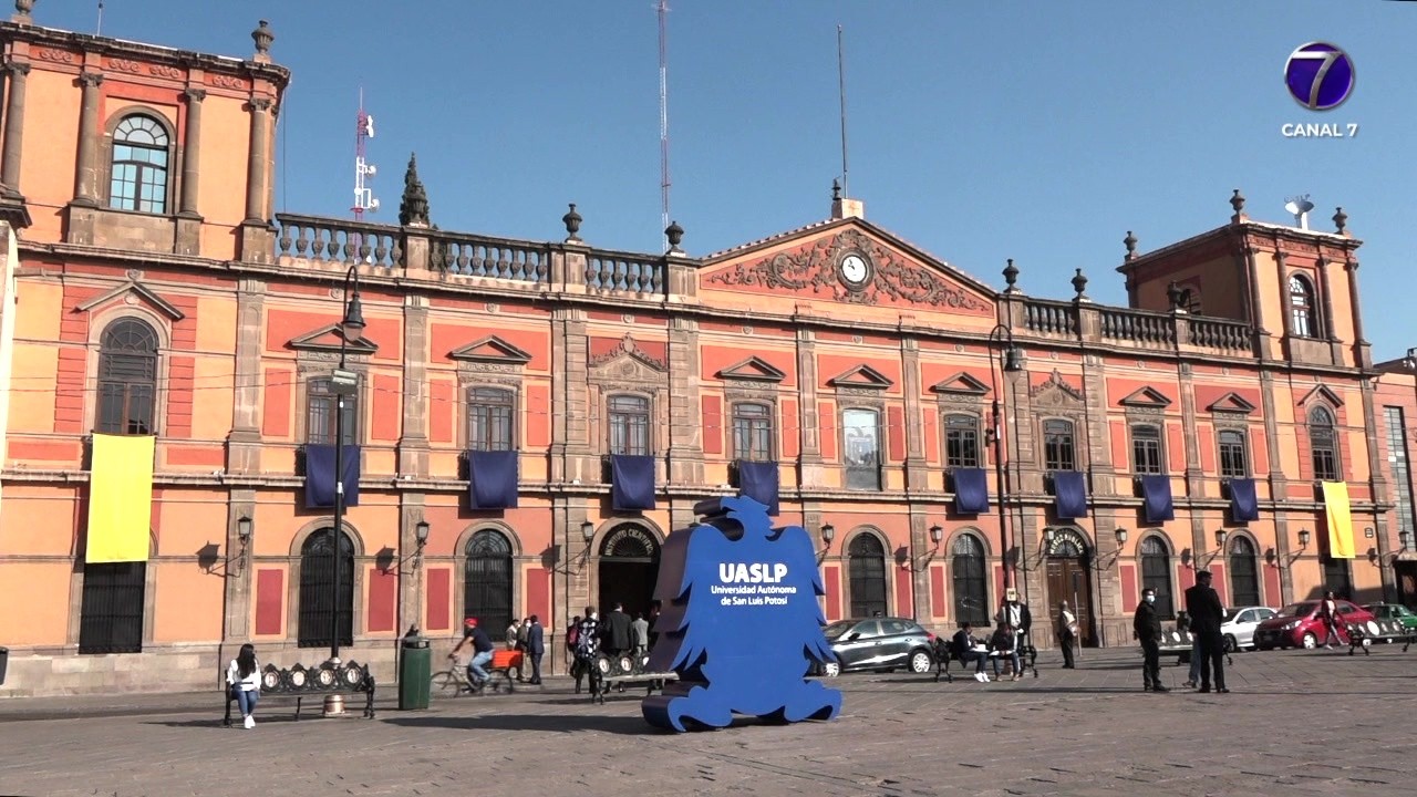 Mediante Feria de las Carreras, la UASLP muestra oferta académica a jóvenes e interesados