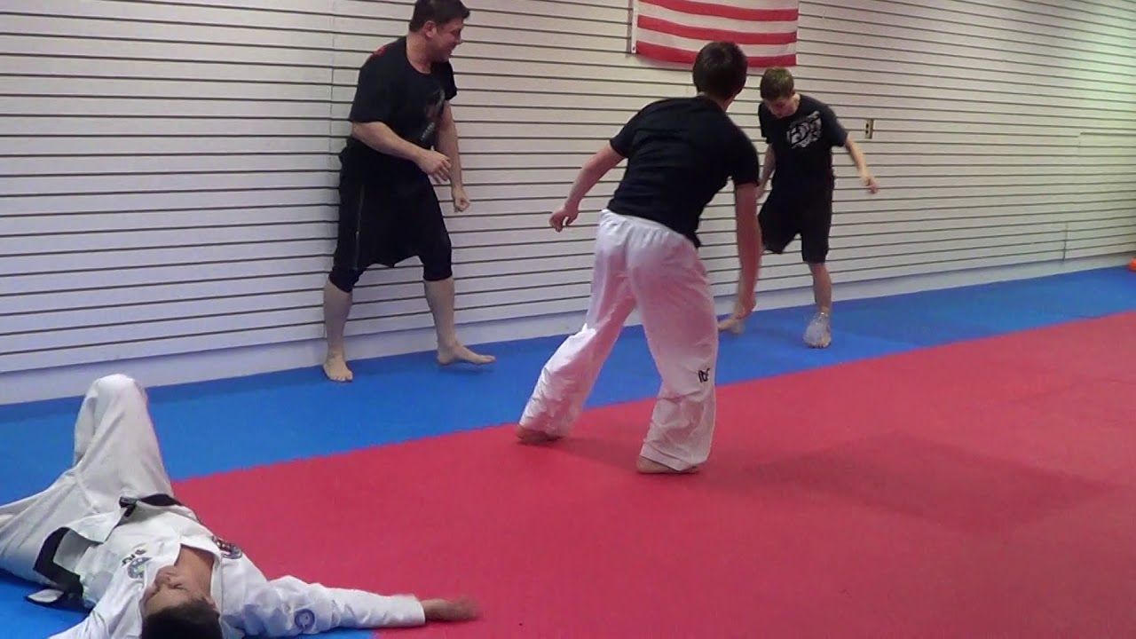 New Steven Seagal wannabe hits 3 on 1 Grappling Triple Mount Takedown Aikido Systema