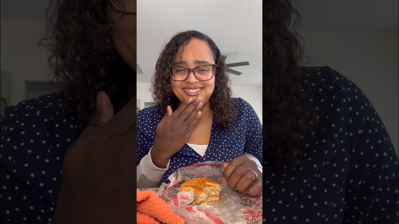 Eating with new hands 😂😂😭 