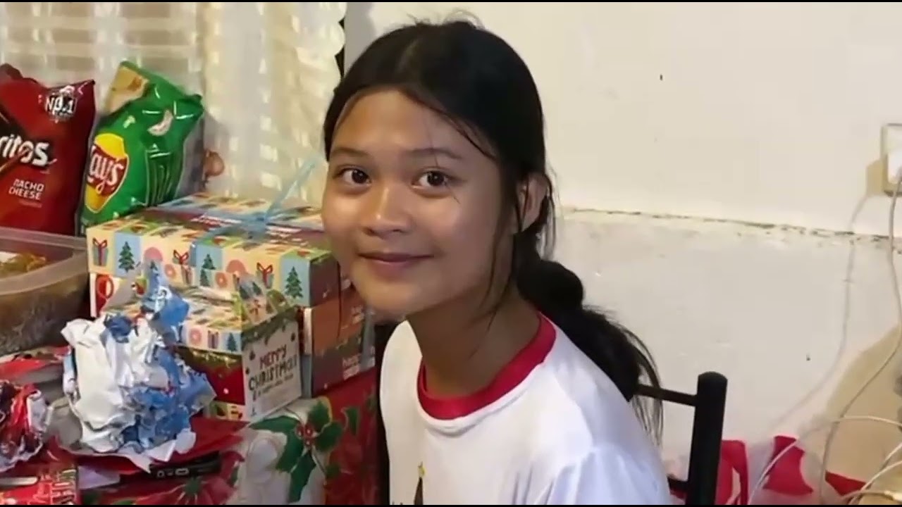SOBRANG SAYA NILA SA MGA NATANGGAP NILANG REGALO | EATING TIME