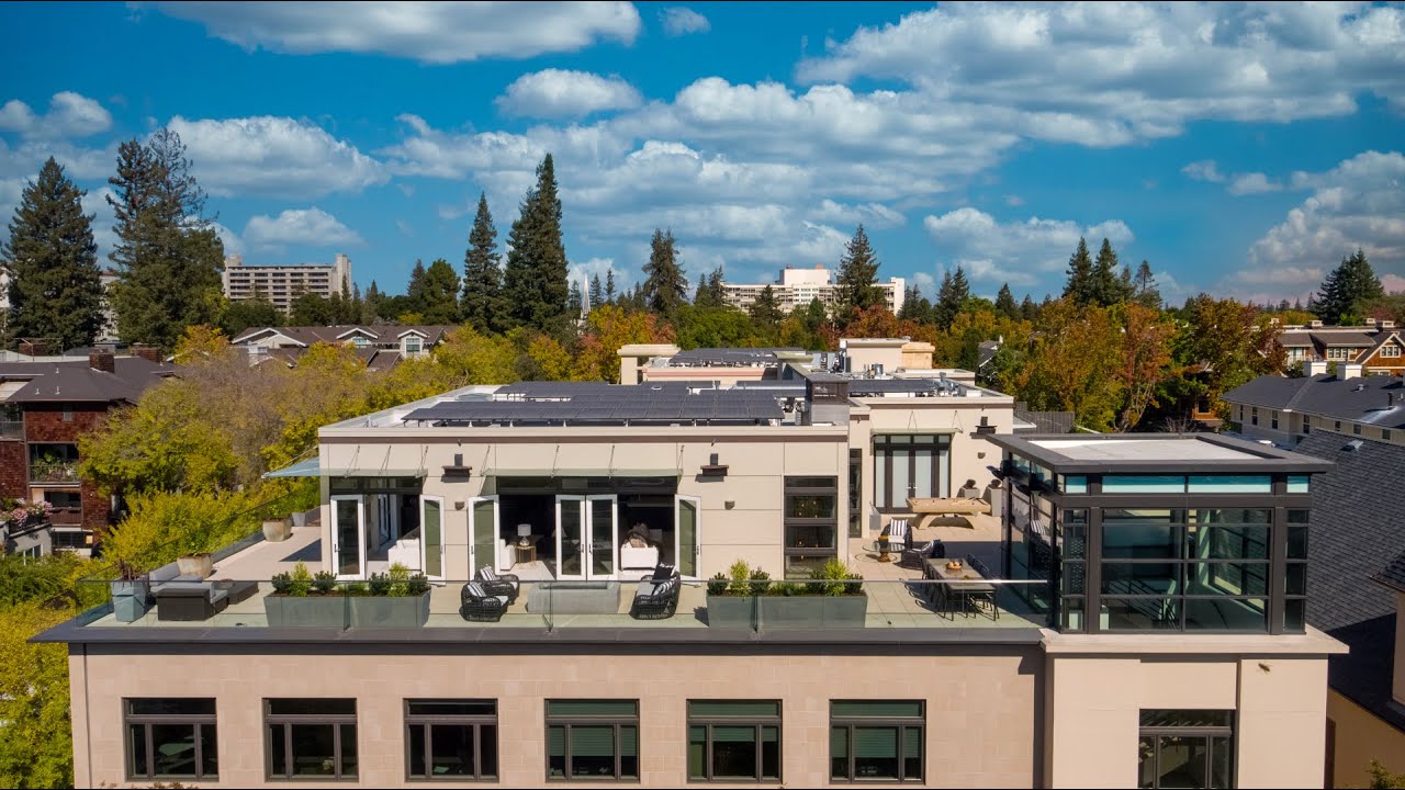 Penthouse living in downtown Palo Alto, CA