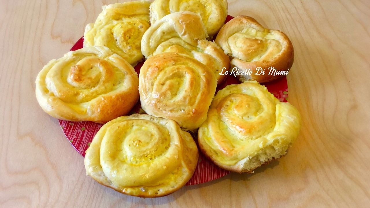 RICETTA: GIRASOLI MULINO BIANCO HOMEMADE - BRIOCHES SOFFICISSIME ALLA CREMA PASTICCERA | Bimby TM5