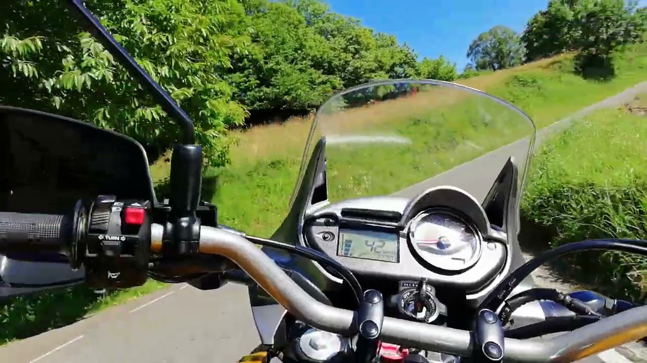 Honda Transalp XL700V, On board camera 1