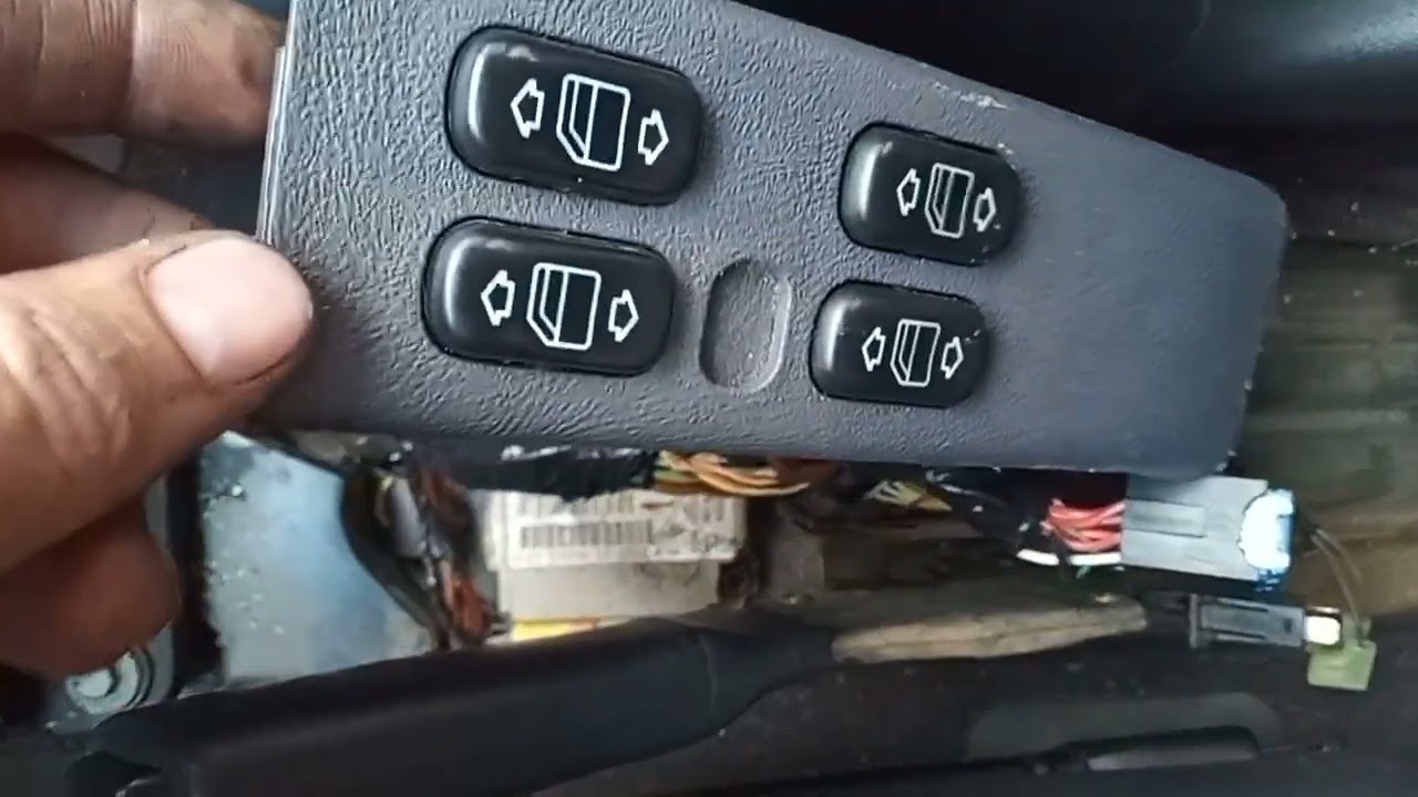 Mercedez Classe A160 não funciona vidros. #carros #mercedes #curtos