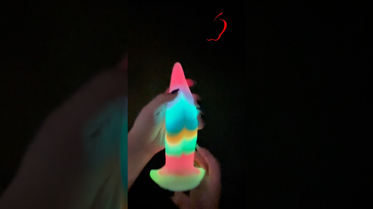 Have you ever imagined what a Unicorn 🦄 tongue looks like?