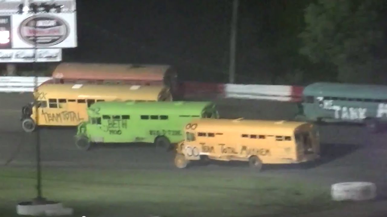 School Bus Figure 8 | Holland Speedway | Crash-A-Rama | 9.13.14