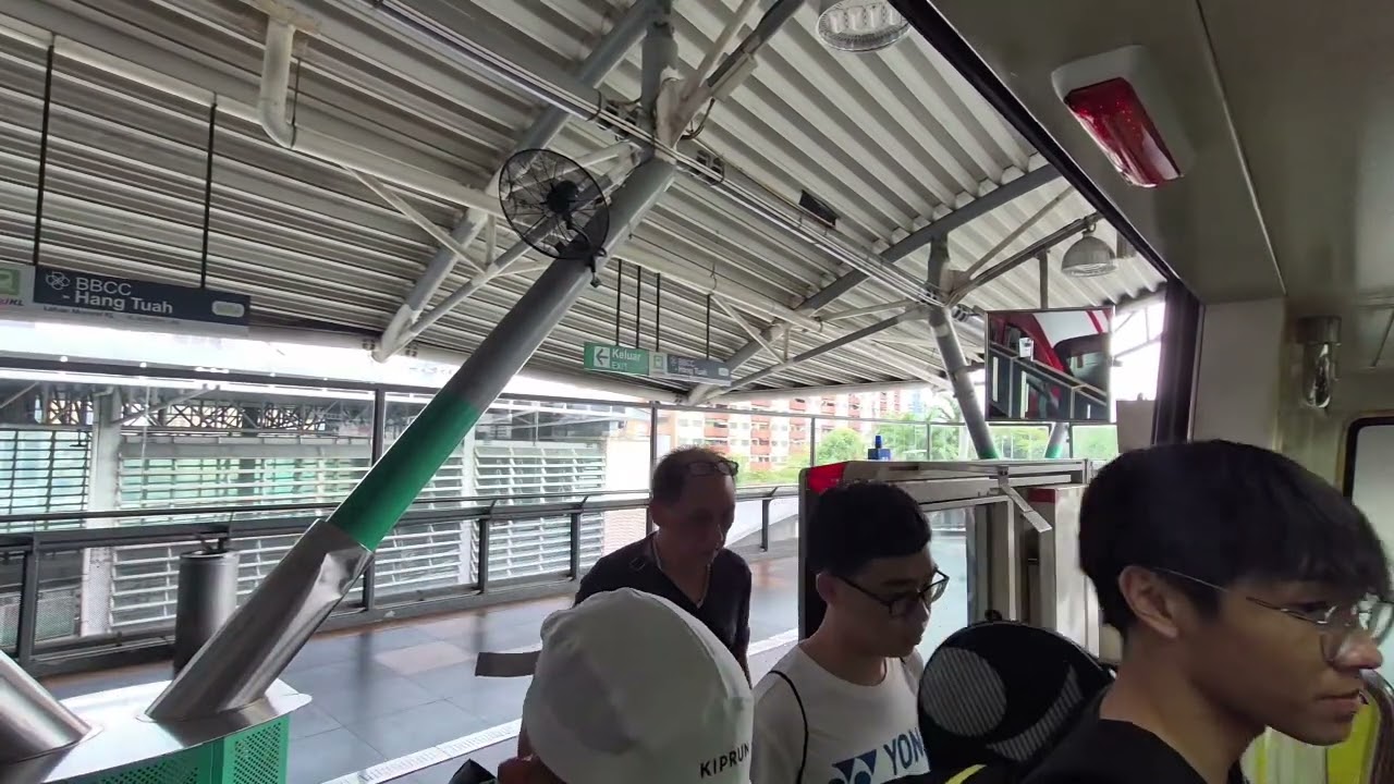 {Faulty Door Indicator} KL Monorail Line - Imbi to Maharajalela [23]