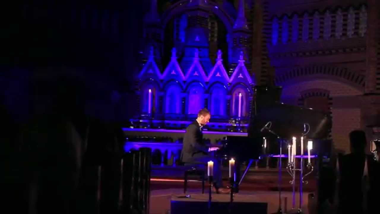 Norwegian jazz pianist Eyolf Dale - The Creek (live)