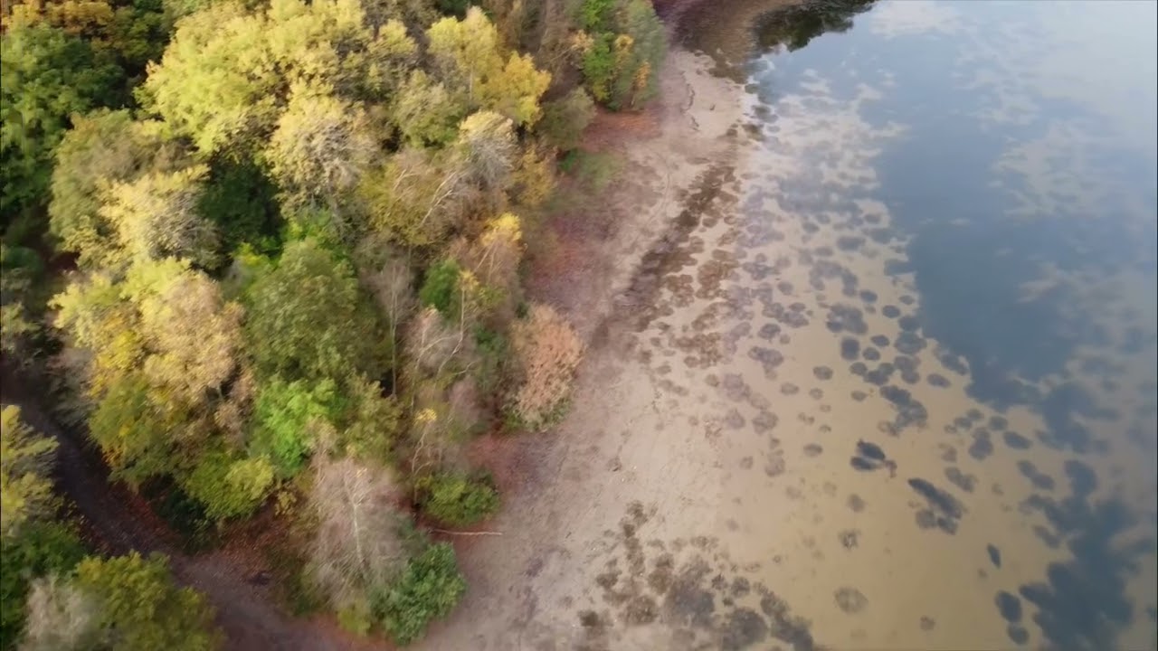 Lac des vieilles forges en automne 🍂