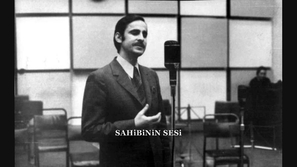 Turhan Özek - BENİM OLSAN SENİ BİR GÜL GİBİ