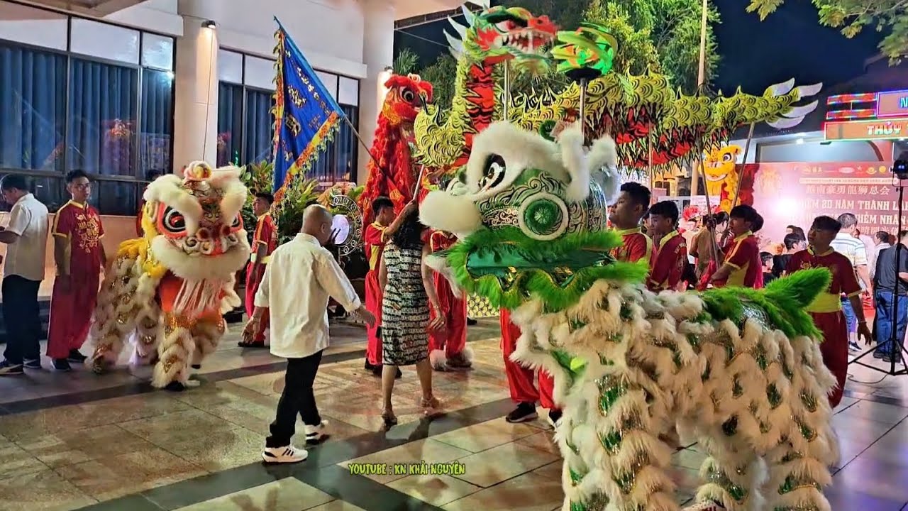 LSR Hào Dũng Đường Trước Giờ Tiệc Khai Quang Điểm Nhãn Lân Sư Rồng 20 Năm / Gặp Idol Thanh Nhã Vlogs