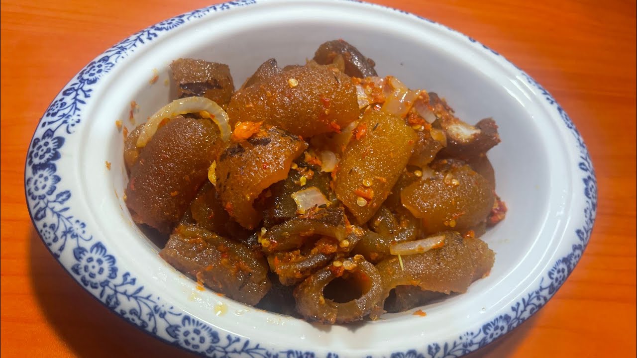 HOW TO MAKE PEPPERED PONMO/ NIGERIA STYLE OF PEPPERED COW SKIN RECIPE #PONMO #KPOMO #PEPPEREDPONMO