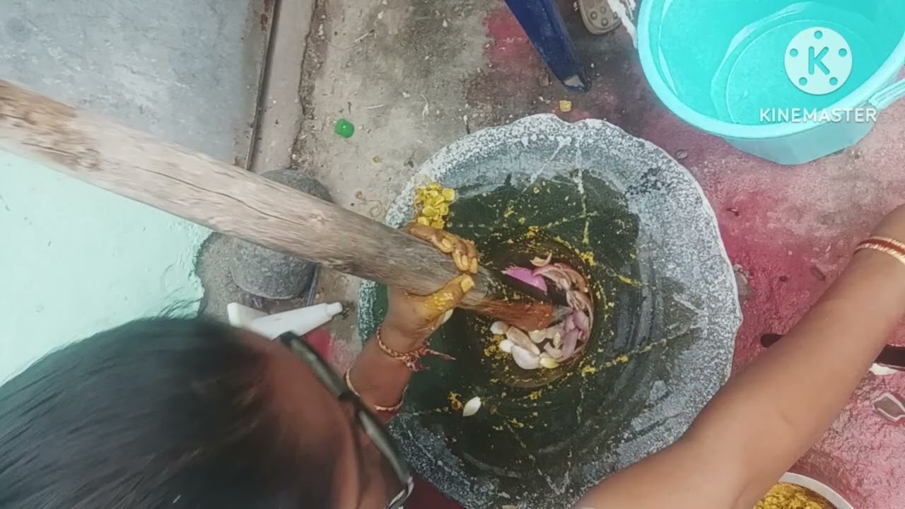 చింతకాయ పచ్చడి  తిరగా తొక్కడం //  మిర్చి వేసి ela నూరుకోవాలి // subscribe