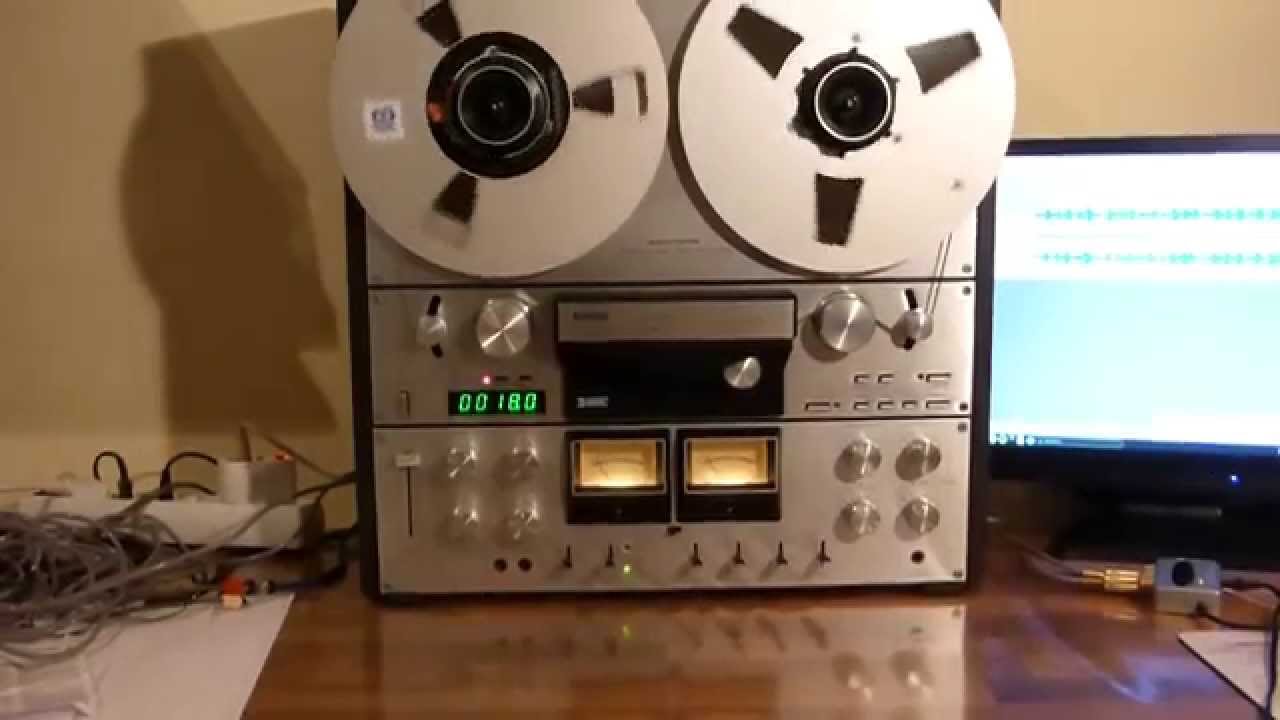 Philips N4520 demo playing. Direct tape sound into the video, not through microphone!