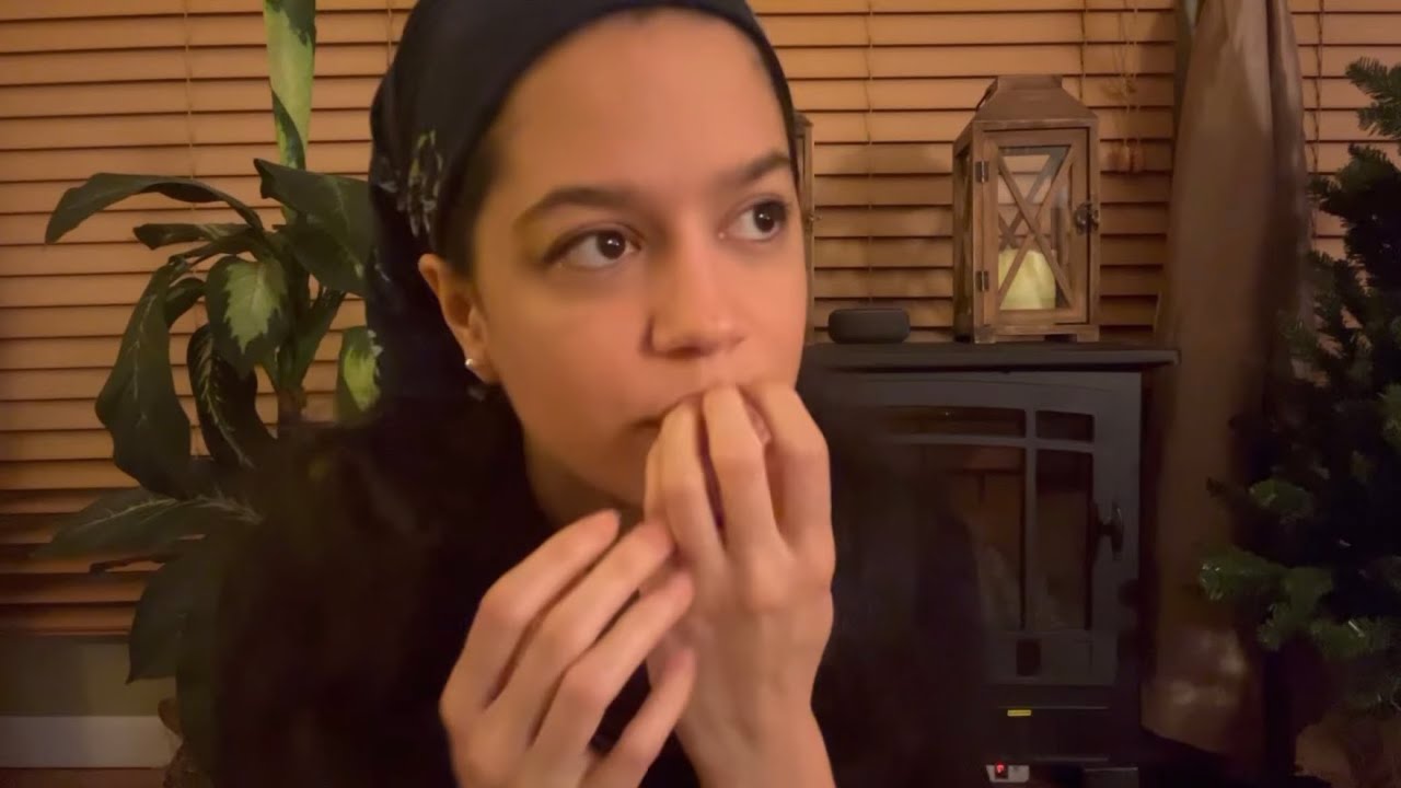 ASMR • Scratching + Tapping on Camera (Face) Ur Bad Thoughts Out + Eating Them