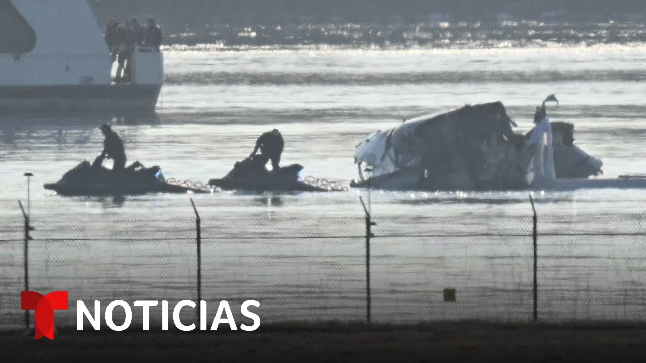 No hay sobrevivientes del accidente aéreo en Washington, D.C | Noticias Telemundo