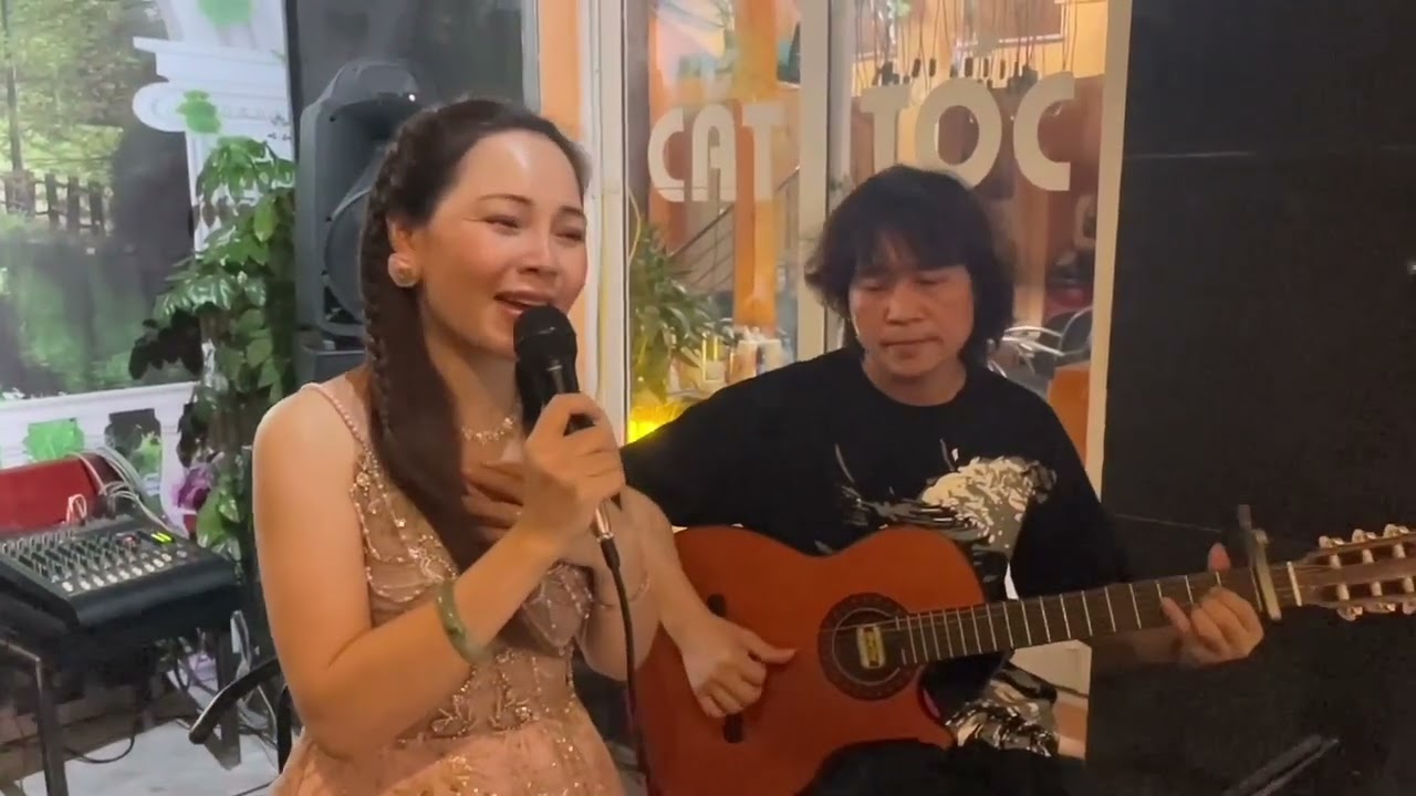 Hành trang giã từ Lâm Nguyệt Ánh 