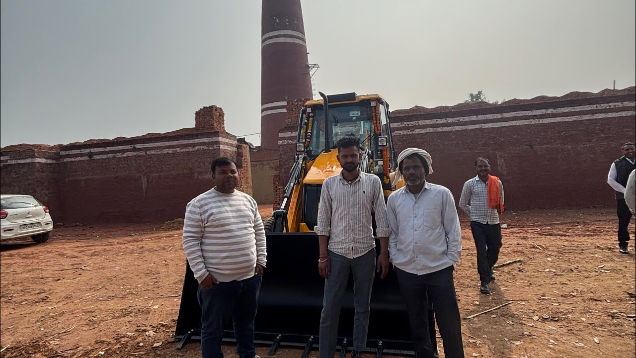 पहेले चेम्बर की ईंट की अबाज बहुत अच्छी है नई JCB भी काम करने लगी 