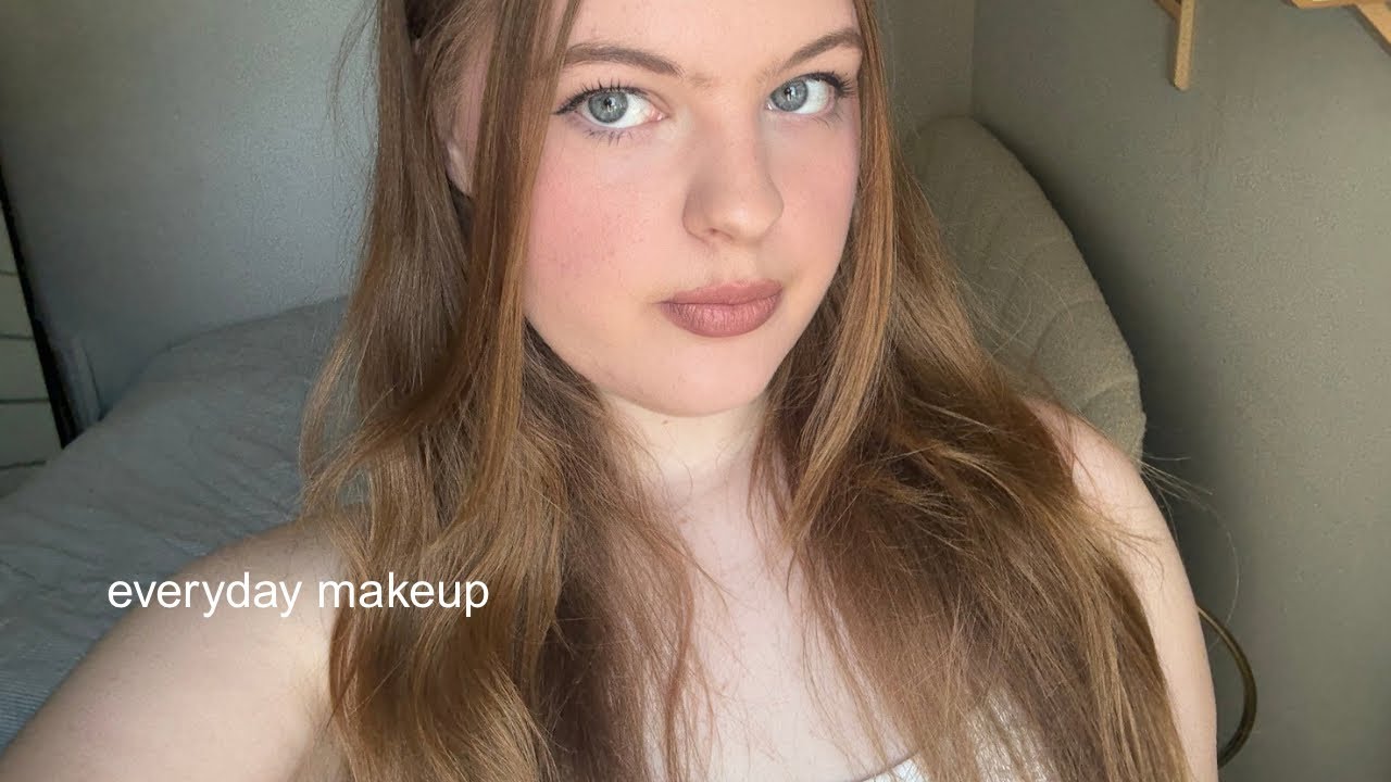 a 20 year old girls everyday makeup