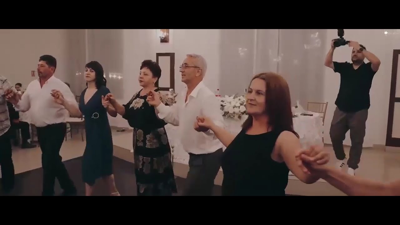 Colaj hore de petrecere Craciun 2024 - Lux Eventi - Solist Stefan - nunta Ploiesti - Padurea Verde