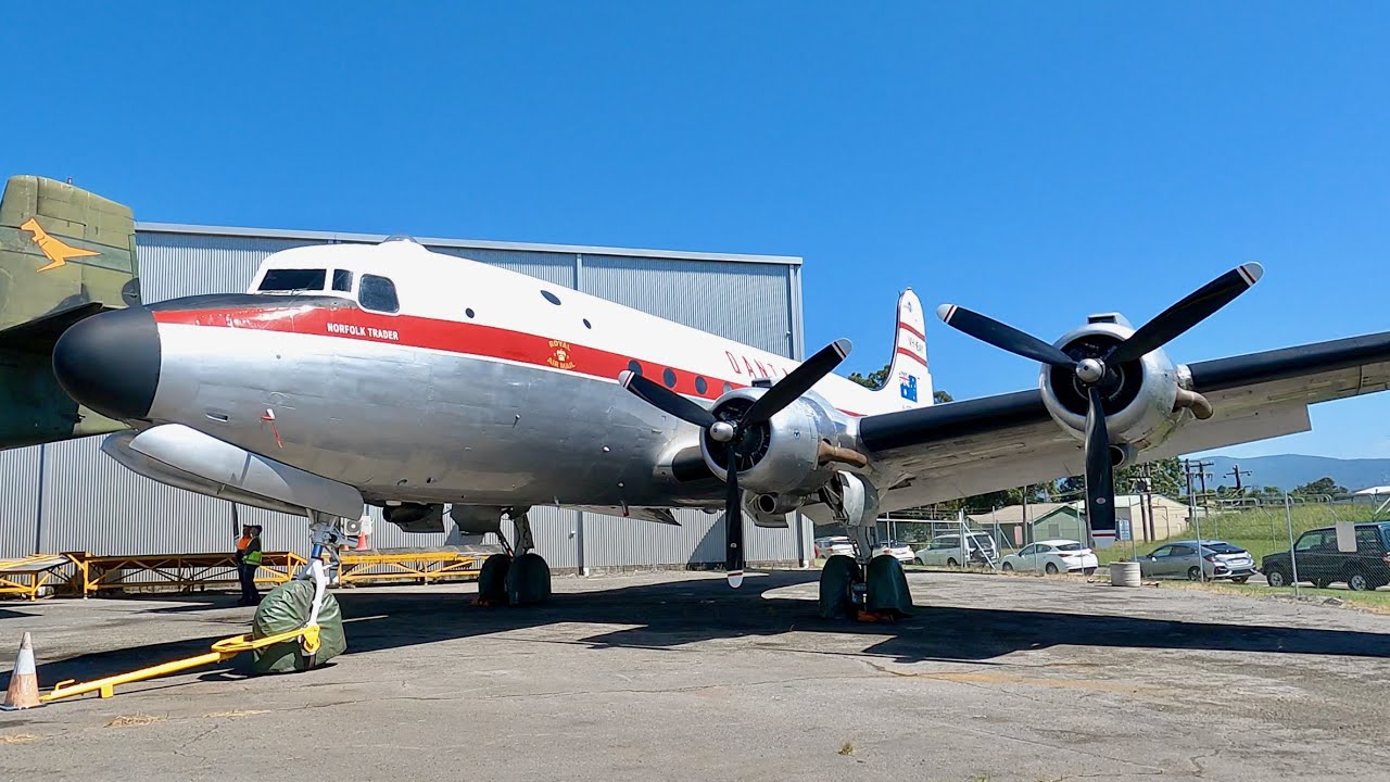 Tour around a Douglas DC-4 (C-54) Skymaster!