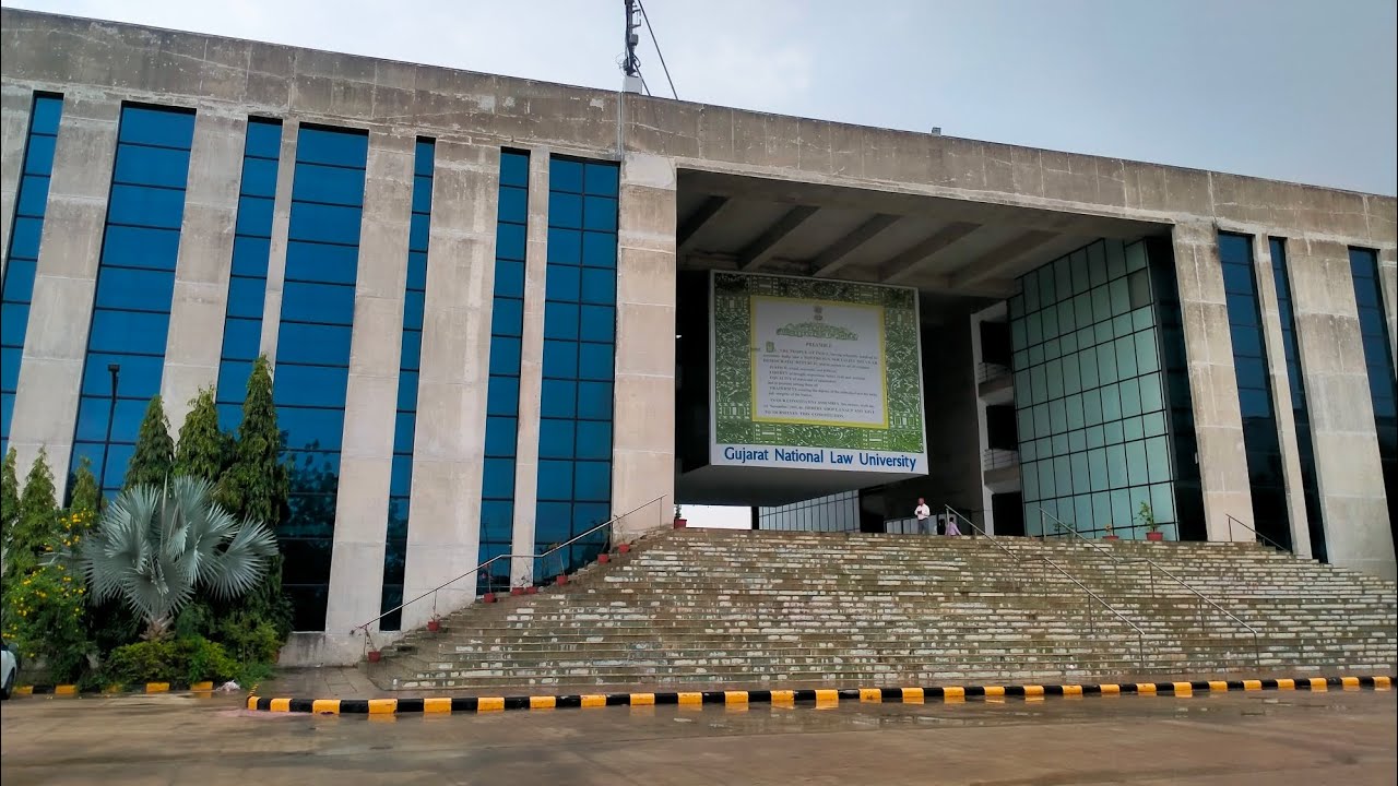 Gujarat National Law University, Prominent Law college in India,GNLU Campus tour, CLAT se admission