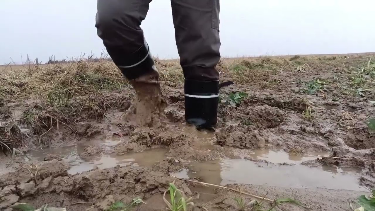 Nokian Kontio wellies in muddy field