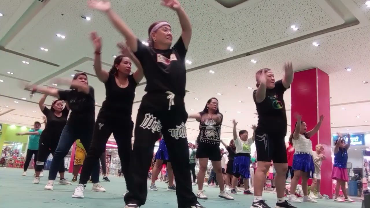 Zumba  Citymall🖤🩵💃Words don't come Easy💃🌼💙🖤