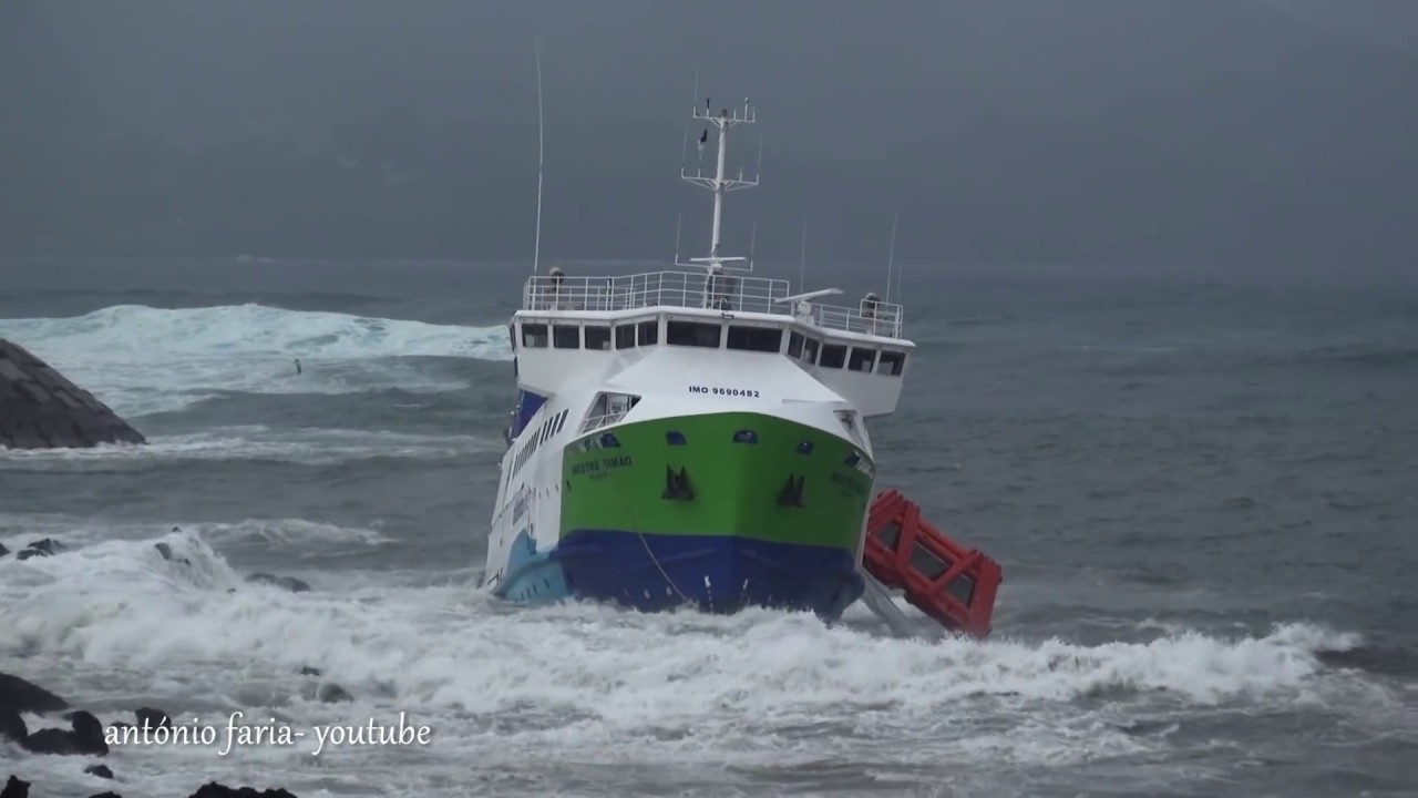 Trag&eacute;dia com o Navio Mestre Sim&atilde;o no Porto da Madalena Ilha do Pico 2018