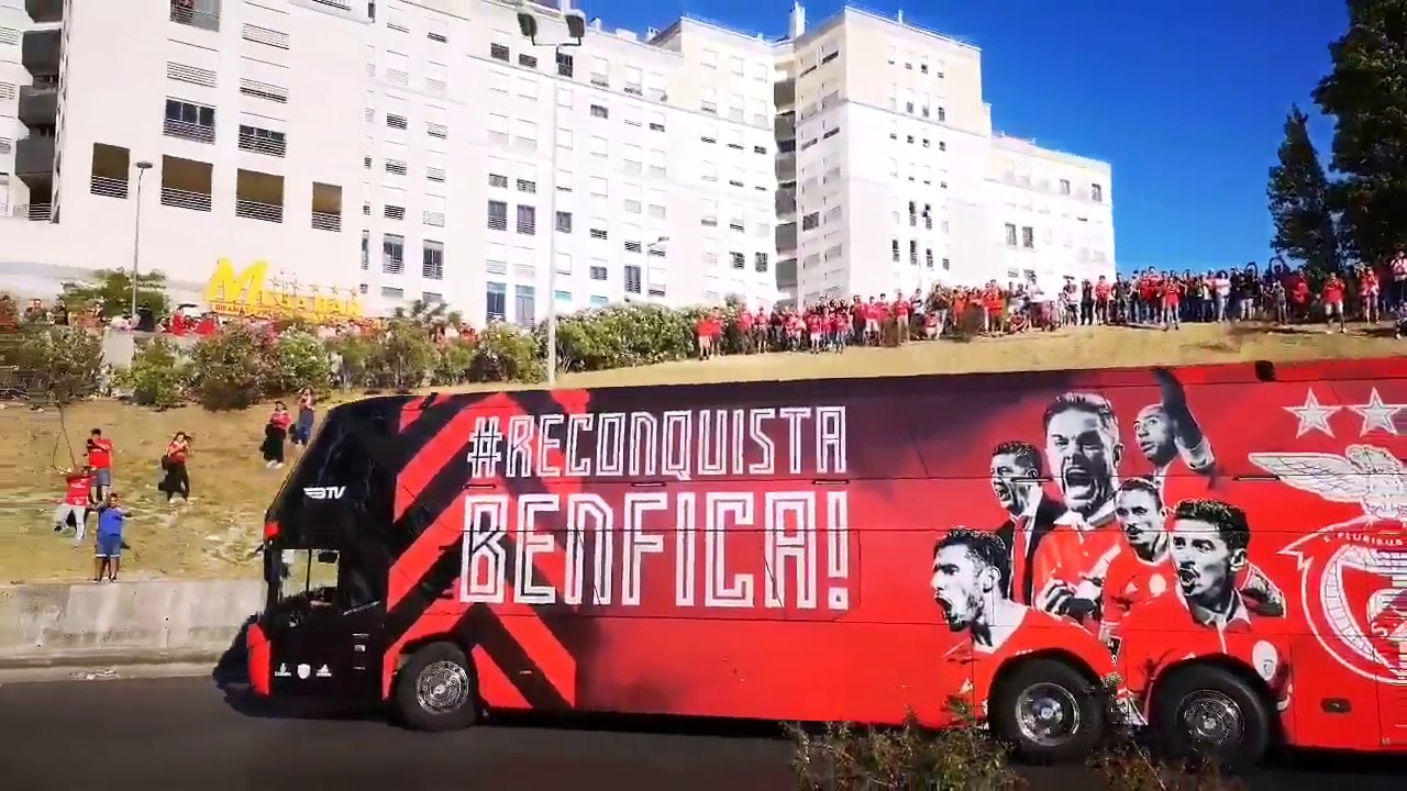What a Benfica bus arrival looks like at Estadio da Luz on Match Day