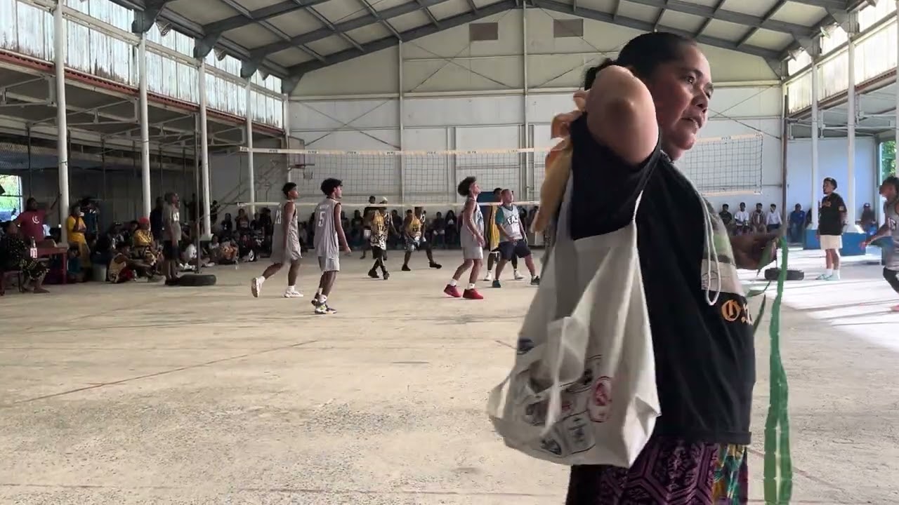 2nd set PAATA🐙 VS GUAM volleyball game at saramen Chuuk gym Dec/02/23
