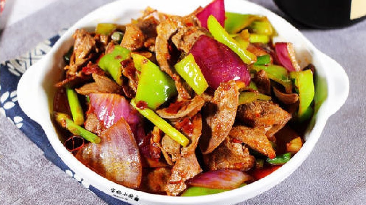 豬肝做法,爆炒豬肝教程,簡單的家常菜，一分鐘學會【食谱】