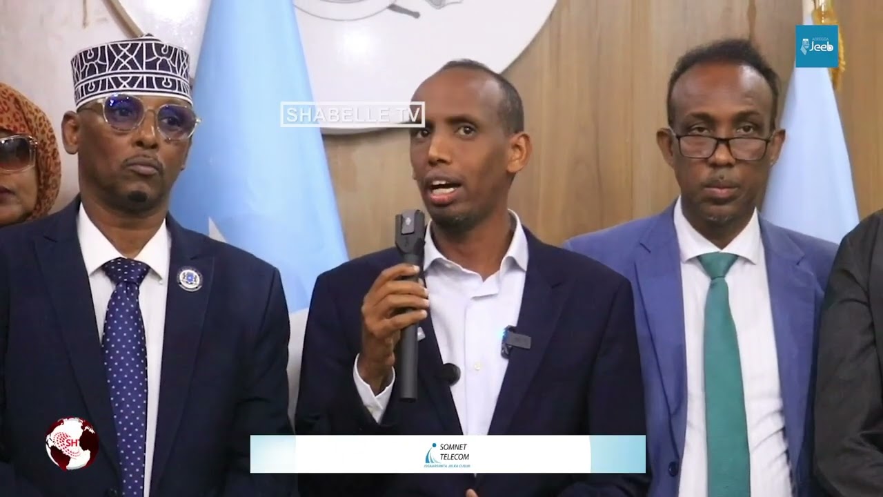 ''Baarlamaanka labadiisa aqal wuu kala jabay, kuwa na aflagaadeeynaya waxa..''.Xildhibaan Firinbi