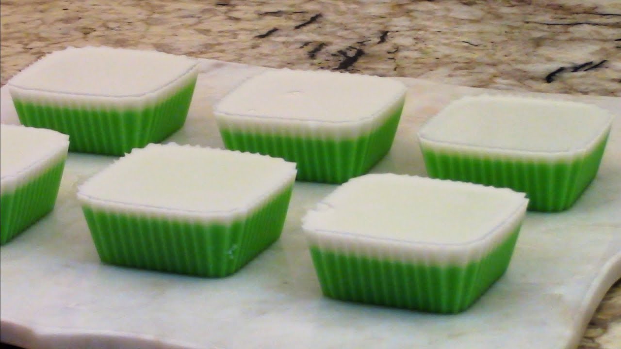 Agar Agar Jelly - Coconut Pandan Pudding - Kuih Talam Flavor - Vegan Recipe 双层香兰椰子冻