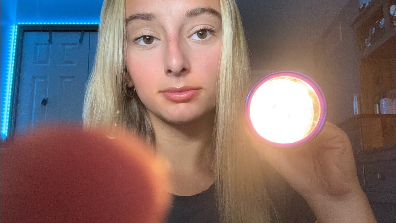 ASMR | Light Eye Exam and Triggers ( Follow the light)😴💡 