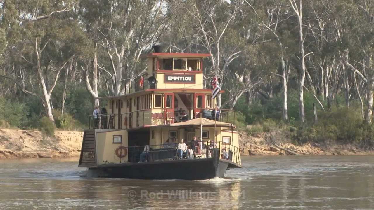 Paddlesteamers on the Murray River : Australia